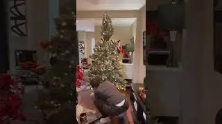 Christmas prep with me/ #christmasprep #christmastree #christmaspreparations #shorts