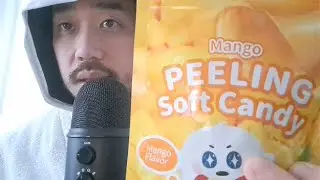 ASMR EATING SOUNDS - PEELING SOFT MANGO CANDY