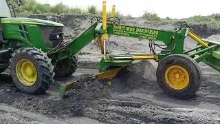 John Deere Tractor MOHIT IRON INDUSTRIES (Tactor Grader ) for more info:- 6263239195