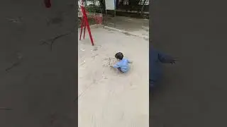 Self Play #cutebaby #activity #parktime #playtime #babyactivities #selfplay #sand