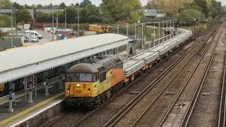 Thursday afternoon train action at paddock Wood 16/10/2025.