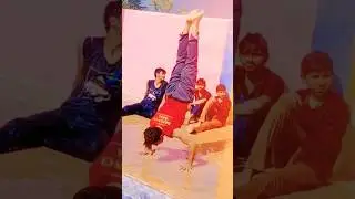 Balance handstanding pushups #martialarts #karatejutsu #karate #stunt