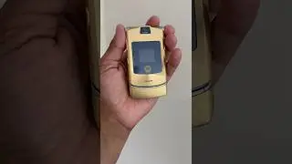 Remember the Iconic Motorola V3i Dolce & Gabbana Edition