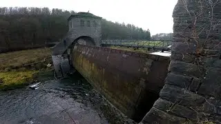 Agger - Hochgezogenes Wehr bei abgelassenem Stausee, Engelskirchen