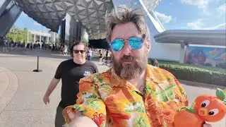 Ветреный день на Фестивале цветов и садов EPCOT &ndash; мировая выставка в первый день весны / Поедание...