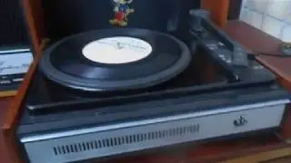 Каравелла-201/А 1980 год Электрофон сетевой транзисторный