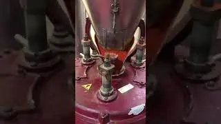 Process of grinding paprika