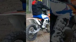 KTM SX 250 2T Soundcheck & Freeride Jump #shorts #shortsyoutube #subscribe #shortsclip #sx250