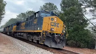 Duo of sd70Macs lead manifest train on the abiville sub 