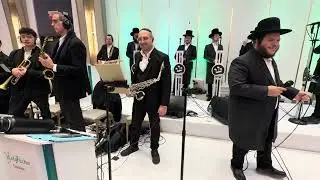 Yoely Fischer levy Falkowitz Shira  ארי פשאקס