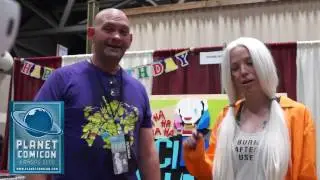 Ask The Nerd E. Guy S01E05 - Planet Comicon ft. Kristi Kai Cosplay