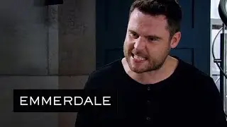 Emmerdale - Lee Gets Between Aaron and Robert's Marriage