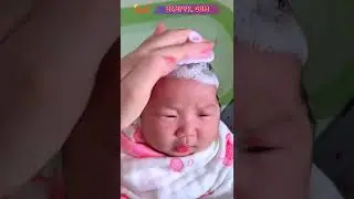 Baby Silicone Shampoo Brush &ndash; Gently Removes Cradle Cap Without Hurting Baby #BabyBath