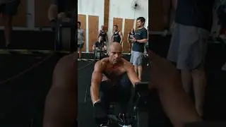 Remamos por 24h! 🔥 6 equipes de 12 pessoas revezando o remo! Animal! #fitness #crossfit #row