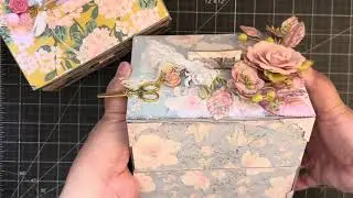 Eileen Hull Slotted Treat Box Die ~ Embellishment & Sewing Case