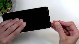 Wie lege ich eine SIM- und SD-Karte in das SAMSUNG Galaxy S25 FE ein?