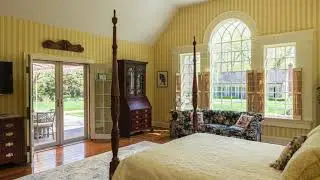 37 Lloyd Lane, Lloyd Neck