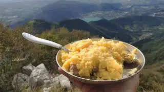 Hiking, polenta e salsiccia sul Monte Bronzone