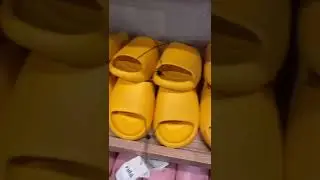 Ищете шлепанцы Yeezy??? #шорты