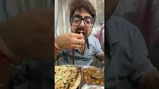 Lucknow Street Food | Sardarji ke Mashoor Chole Bhature & Kulcha | Lucknow food vlog #shorts