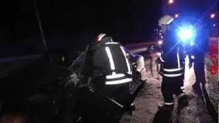 S. Batoro gatvėje gelbėtojai vadavo per avariją prispaustą šeimą