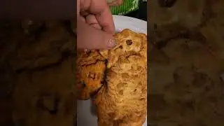 I found this E.T. Shaped pretzel 😏