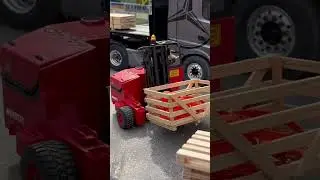 Give This Guy A Raise! RC Forklift At Work #shorts #rc #work