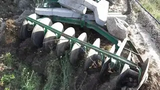 Üzüm bağlarını ızgara ile sürdük, ızgara ile bağ içi otları parçalattık, üzüme yeşil gübre