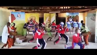 IMUSUTSU HIGH SCHOOL PERFORMING 