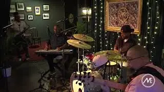 Trevor Jennings - Sexy Mama (The Moments)