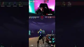 Chat went crazy over this knife #valorant