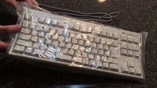 Sega Dreamcast Keyboard Unboxing