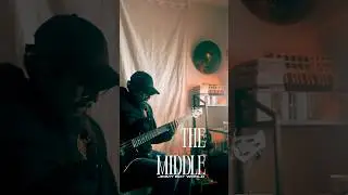 THE MIDDLE - BASS COVER | SLDVR | #punkrock #emo #basscover #jimmyeatworld