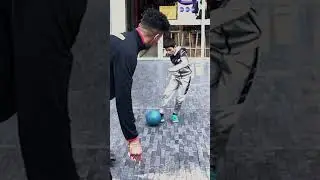 Heavy ball prank 😜 #trending #funny #football #pranks #humor #shorts