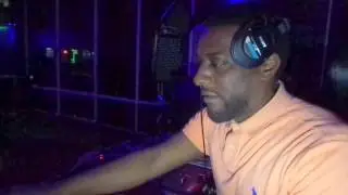 @DJ_TRUSTORY RUNNING @JEMDAVEMUSIC 