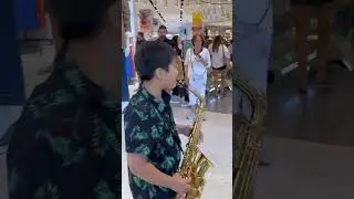 a saxophonist join him unexpected... ✨🎹🎼🎷 #thestrand #uk #viral