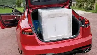 Kia Stinger 3.3 GT maksymalny ładunek 62 cm wysokość 64 cm szerokość 87 długość . Max load.
