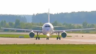 Просто красивый взлёт на рассвете из Москвы в Сочи. 