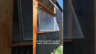 Mir&aacute; esta tiny house de ca&ntilde;o estructural, chapa prepintada negra y poliuretano proyectado