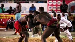 LUTTE TRADITIONNELLE SENEGALAISE