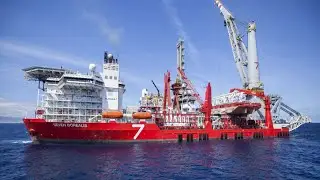 Seven Borealis - 5,000t Heavy Lift Crane