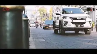 Vidio clip band silent band asal semarang jawa tengah berjudul tapi tak begini lagu ini ciptaan hari