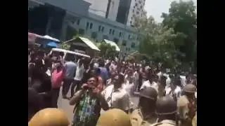 Surat Gst protest