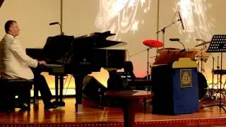 Charles Albert plays Fr&uuml;hlingsstimmen on Queen Mary 2  - January 2017