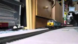 Bachmann Class 57/3 in Arriva Trains Wales/Trenau Arriva Cymru livery