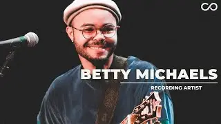 Betty Michaels - Live performance