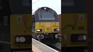 @runways_railways #aviation #train #class67