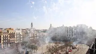 Масклета в Валенсии. Фестиваль огня Fallas в Испании.