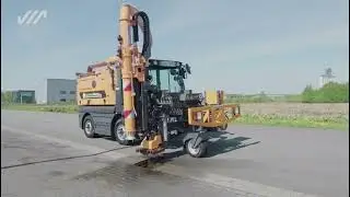 The innovative Gully Cleaner (SKR) on Schmidt Swingo 200+