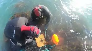 Clearing a shore set cray pot
